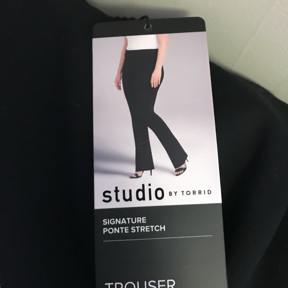 NWT Torrid Studio Ponte Trousers - Size Plus 22 - Black